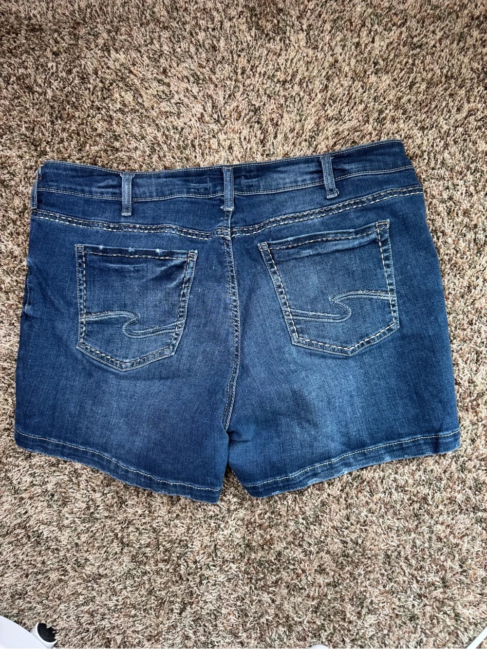 Silver Jeans Elyse Dark Blue Denim Cutoff Shorts - Picture 3 of 7